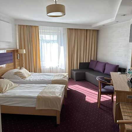 Diament I Brylant Hotel Rawicz Luaran gambar