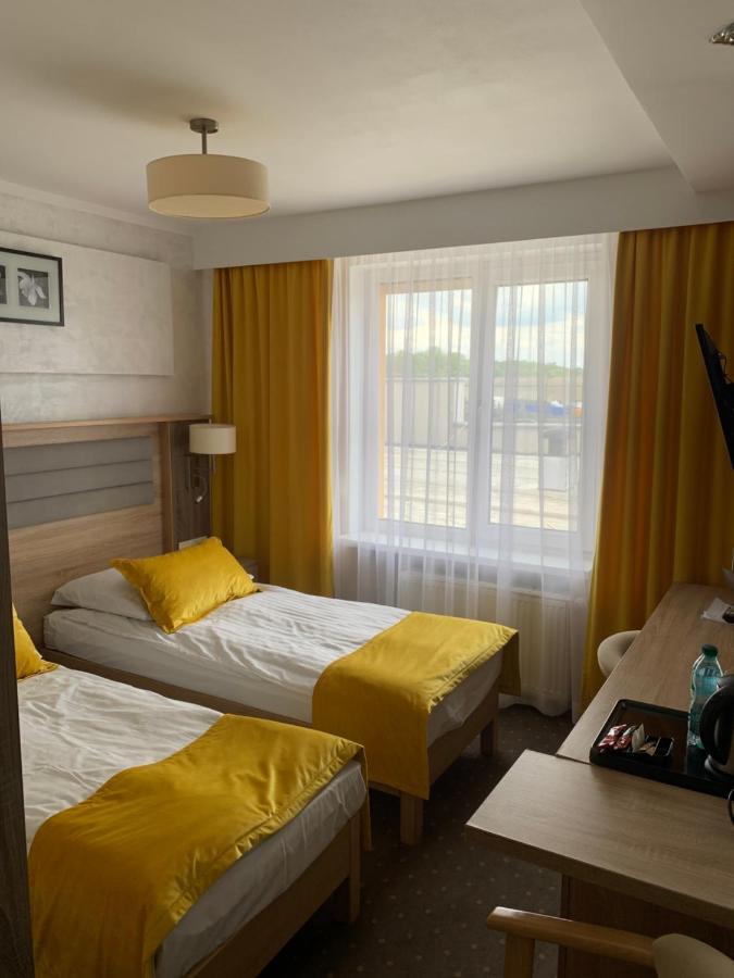 Diament I Brylant Hotel Rawicz Luaran gambar