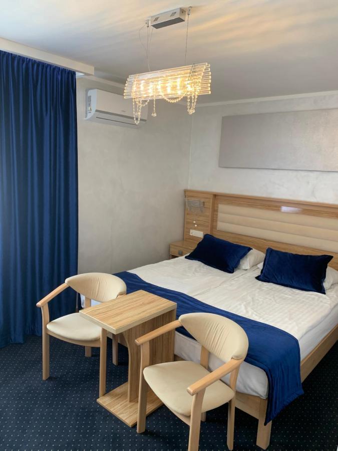 Diament I Brylant Hotel Rawicz Luaran gambar