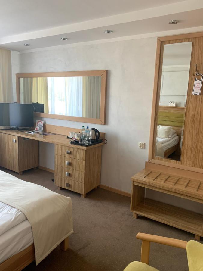 Diament I Brylant Hotel Rawicz Luaran gambar