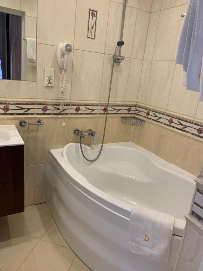 Diament I Brylant Hotel Rawicz Luaran gambar