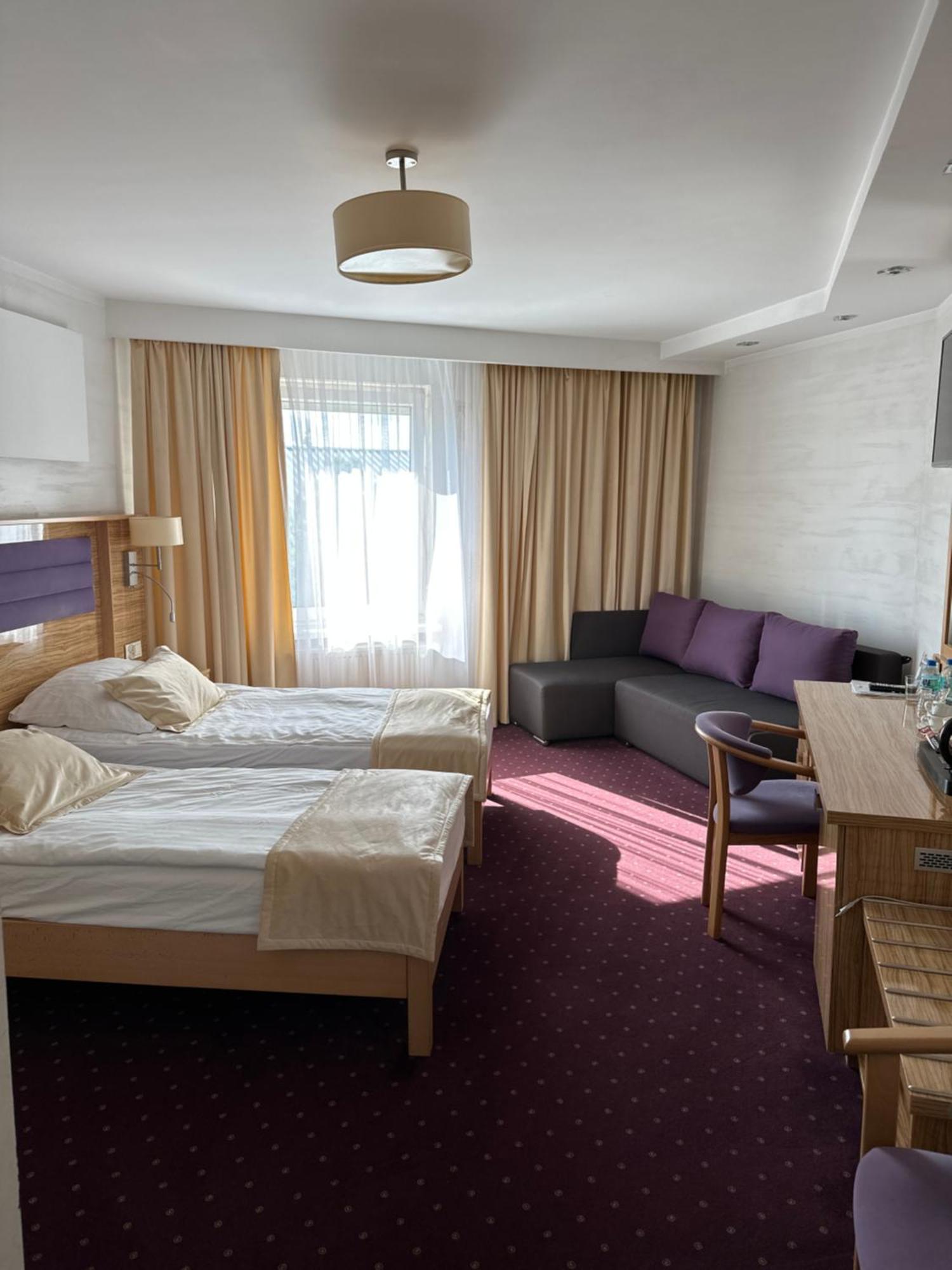 Diament I Brylant Hotel Rawicz Luaran gambar