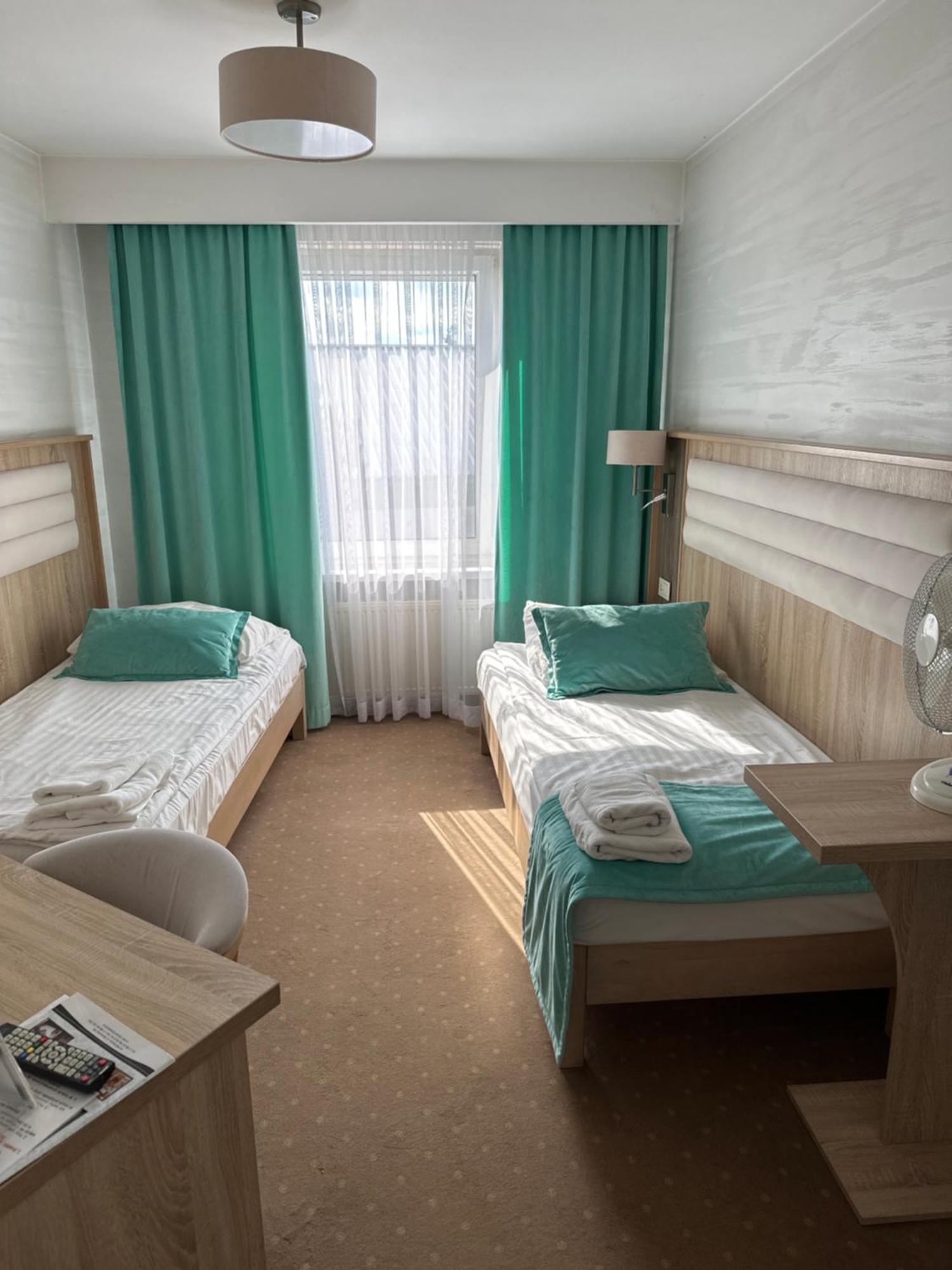 Diament I Brylant Hotel Rawicz Luaran gambar
