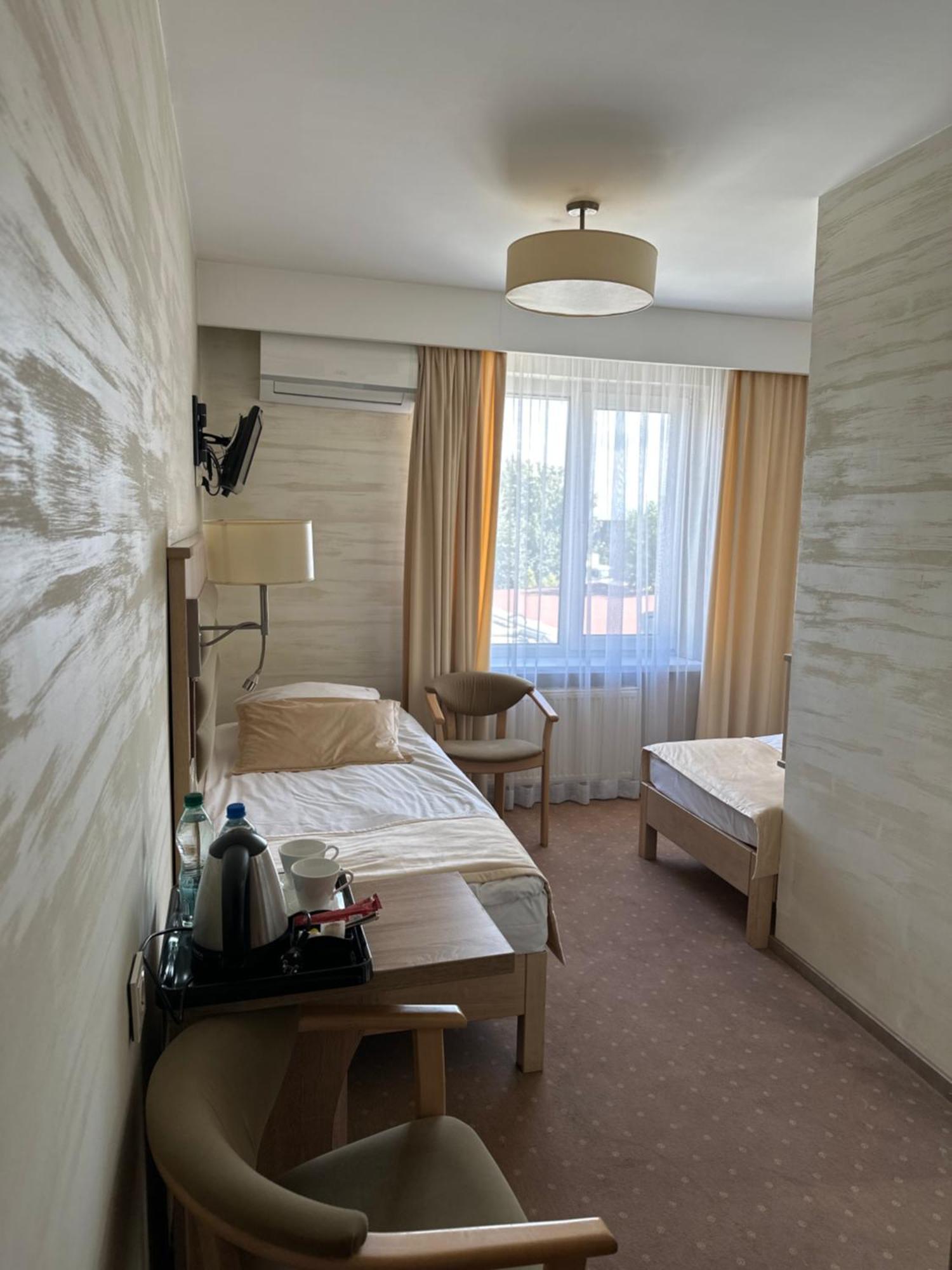 Diament I Brylant Hotel Rawicz Luaran gambar
